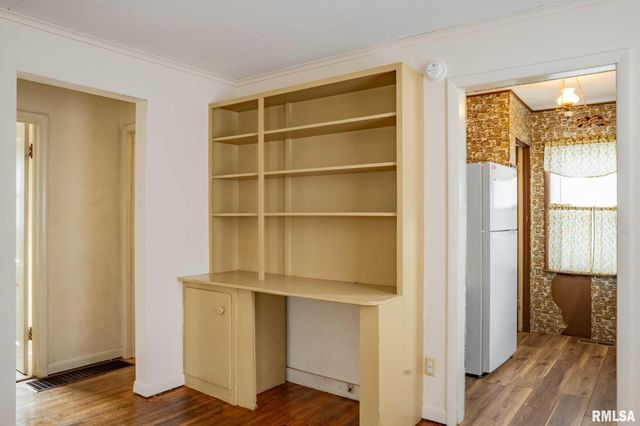 318 3RD Street, Marion, IL 62959