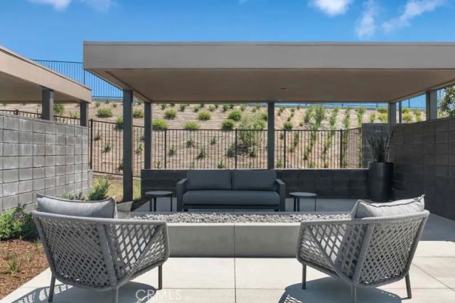 15881 Blue Copper Way, Fontana, CA 92336