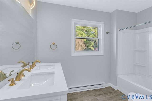 1928 Lake Rd, Lottsburg, VA 22511
