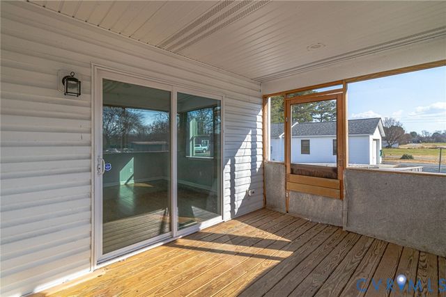 1928 Lake Rd, Lottsburg, VA 22511