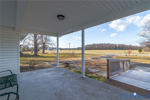 1928 Lake Rd, Lottsburg, VA 22511