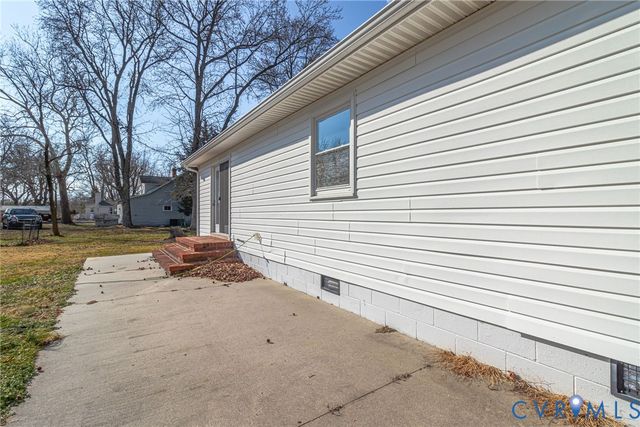 1928 Lake Rd, Lottsburg, VA 22511