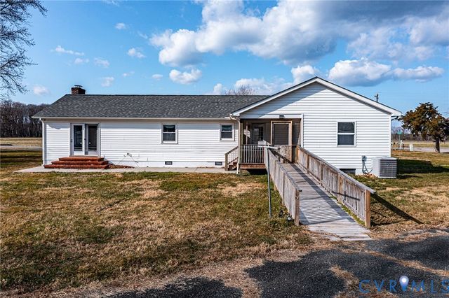 1928 Lake Rd, Lottsburg, VA 22511