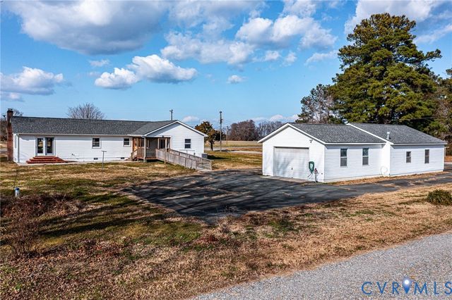 1928 Lake Rd, Lottsburg, VA 22511