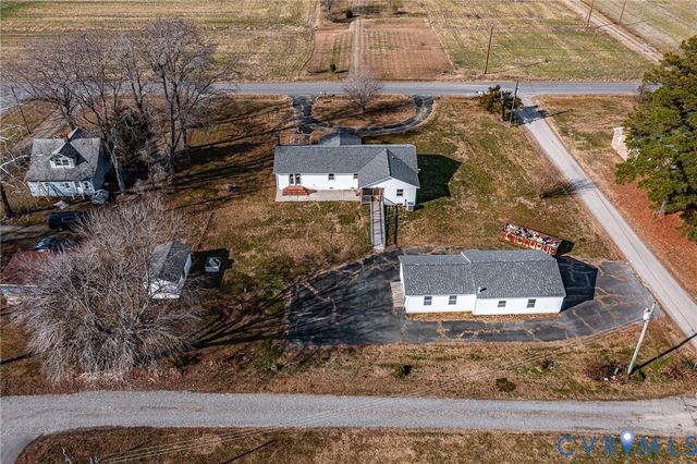 1928 Lake Rd, Lottsburg, VA 22511