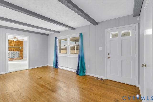 1928 Lake Rd, Lottsburg, VA 22511