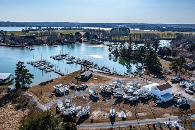 1928 Lake Rd, Lottsburg, VA 22511