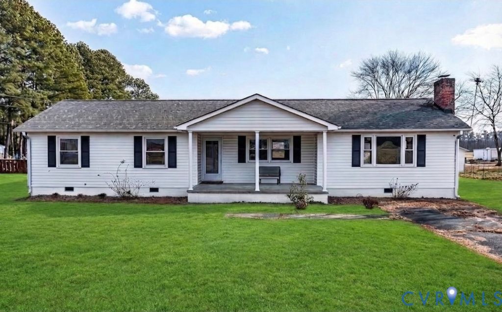 1928 Lake Rd, Lottsburg, VA 22511