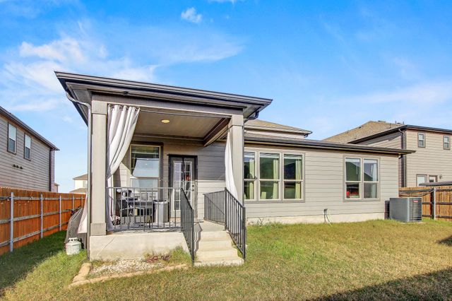 205 E Travers Stake TRL, Elgin, TX 78621