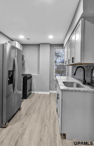 1911 S 14th Street, Omaha, NE 68108