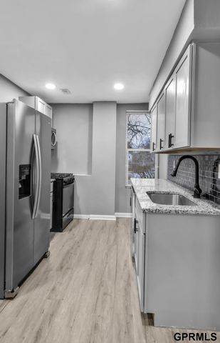 1911 S 14th Street, Omaha, NE 68108