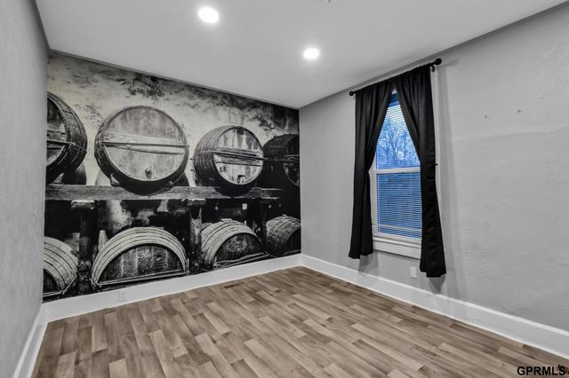 1911 S 14th Street, Omaha, NE 68108