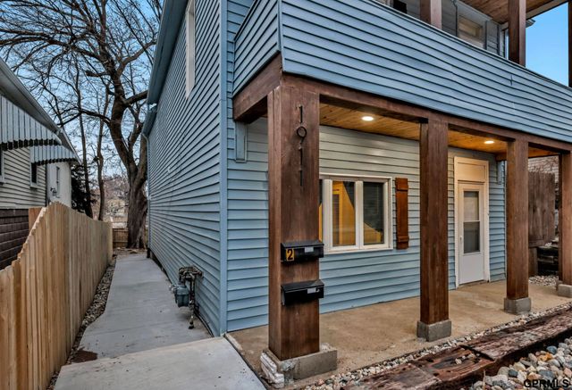 1911 S 14th Street, Omaha, NE 68108