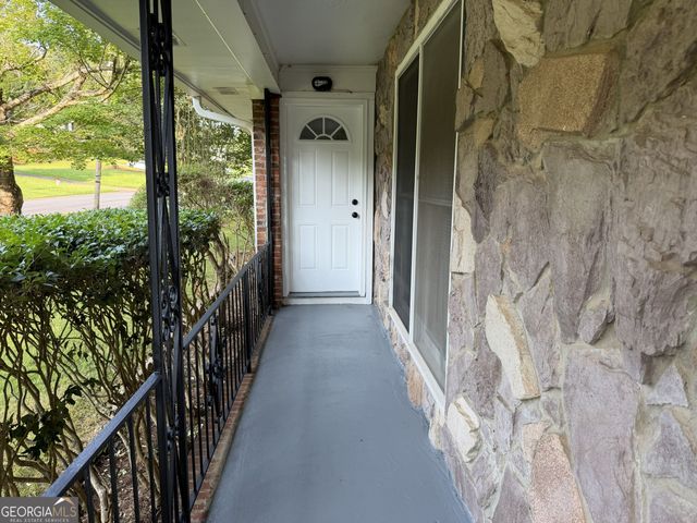 490 Tall Deer Drive, Fairburn, GA 30213