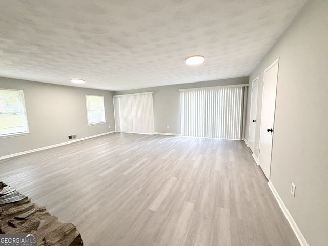 490 Tall Deer Drive, Fairburn, GA 30213