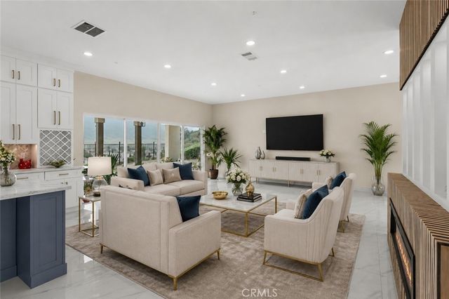 5591 N Pinnacle, San Bernardino, CA 92407