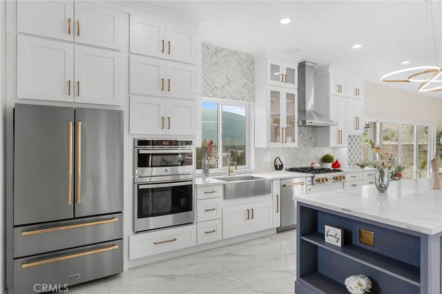 5591 N Pinnacle, San Bernardino, CA 92407