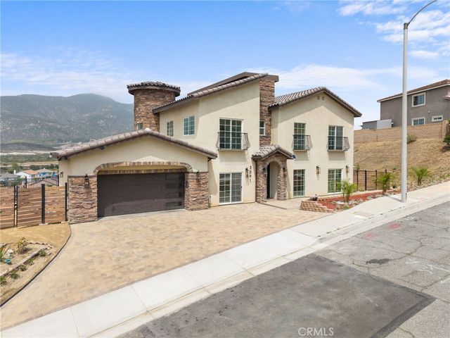 5591 N Pinnacle, San Bernardino, CA 92407
