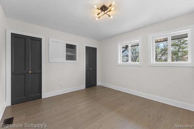 6895 Dublin Fair Road, Troy, MI 48098