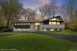 6895 Dublin Fair Road, Troy, MI 48098