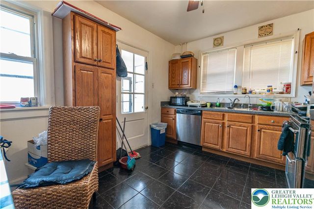 1522 West North Street, Bethlehem City, PA 18018