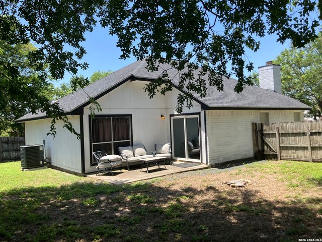 7702 Rohrdanz, Live Oak, TX 78233
