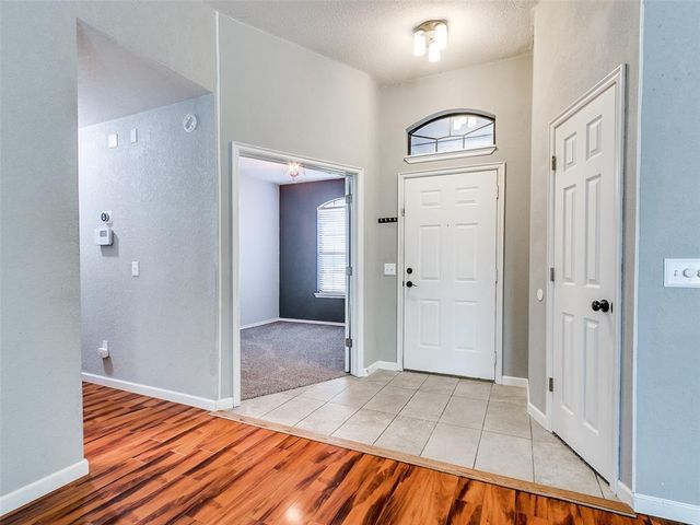 908 SE 38th Street, Moore, OK 73160