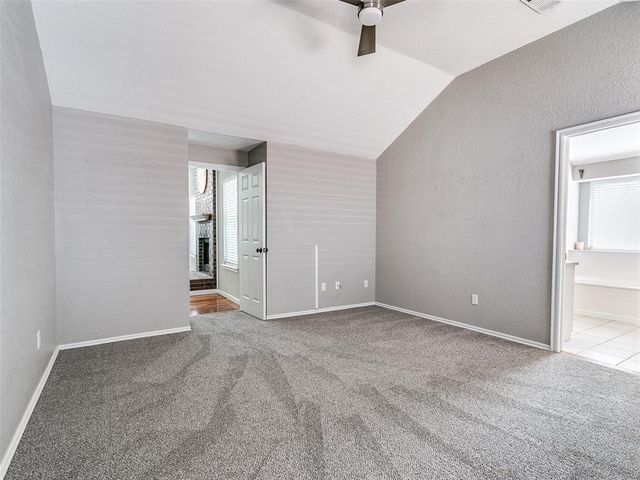 908 SE 38th Street, Moore, OK 73160