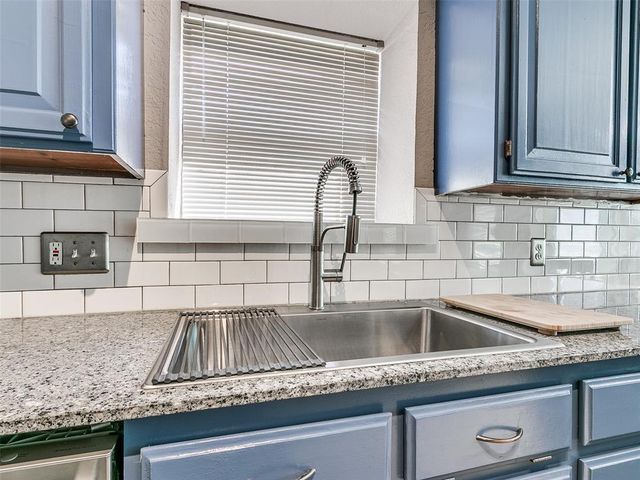 908 SE 38th Street, Moore, OK 73160