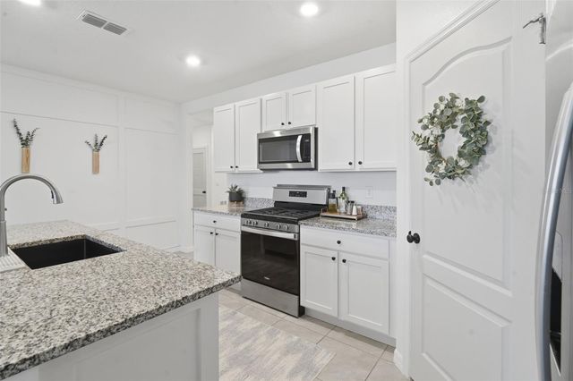 599 LAZIO CIRCLE, Debary, FL 32713