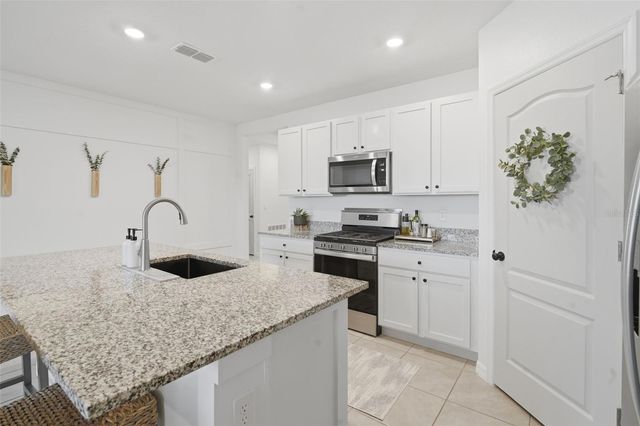 599 LAZIO CIRCLE, Debary, FL 32713