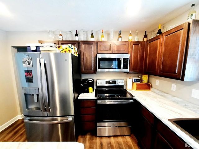 1817 N Lake Forest Drive, Yorktown, IN 47396