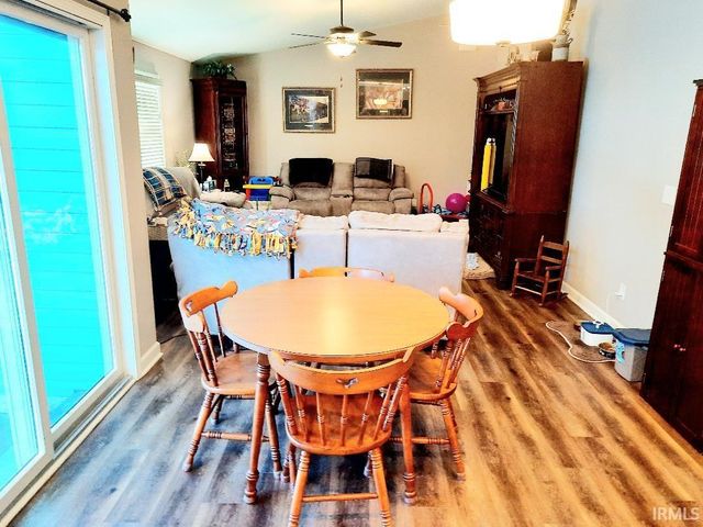 1817 N Lake Forest Drive, Yorktown, IN 47396