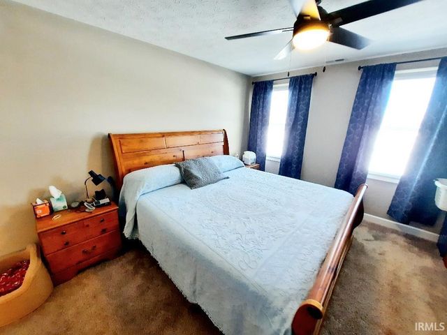 1817 N Lake Forest Drive, Yorktown, IN 47396