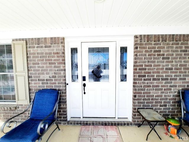 1817 N Lake Forest Drive, Yorktown, IN 47396