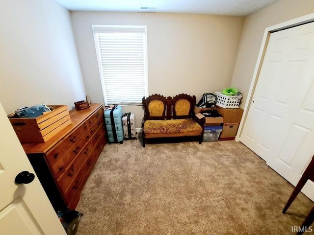 1817 N Lake Forest Drive, Yorktown, IN 47396