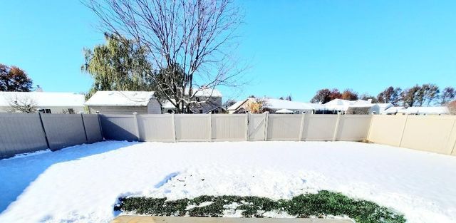 1817 N Lake Forest Drive, Yorktown, IN 47396