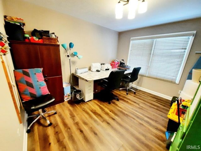 1817 N Lake Forest Drive, Yorktown, IN 47396