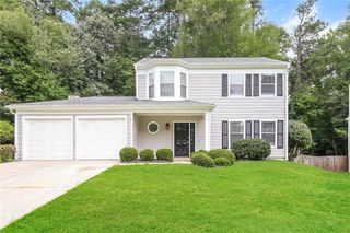 10450 Summer Creek Drive, Alpharetta, GA 30022