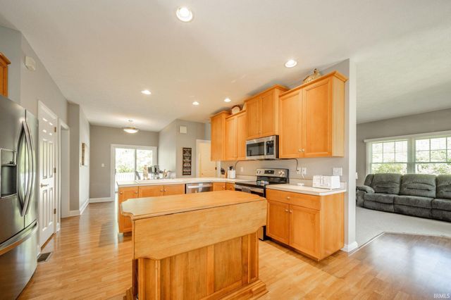 4300 W Coyote Run Court, Muncie, IN 47304