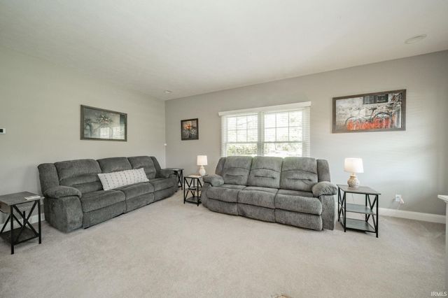 4300 W Coyote Run Court, Muncie, IN 47304