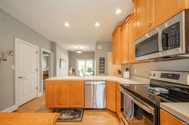 4300 W Coyote Run Court, Muncie, IN 47304