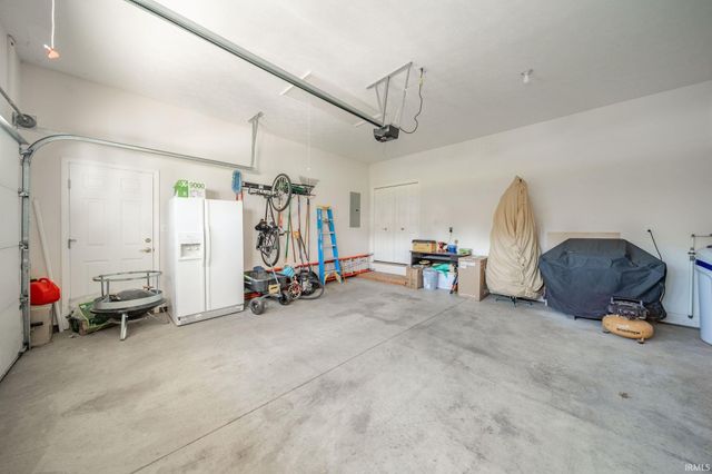 4300 W Coyote Run Court, Muncie, IN 47304