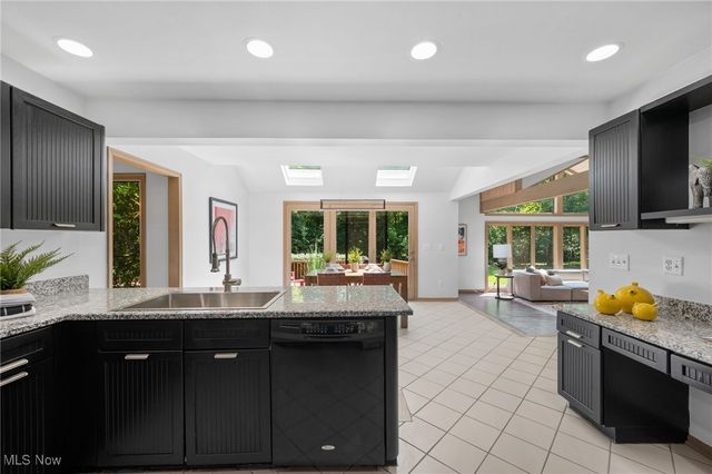 32560 Wintergreen Drive, Solon, OH 44139