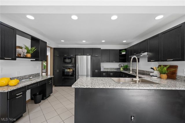 32560 Wintergreen Drive, Solon, OH 44139