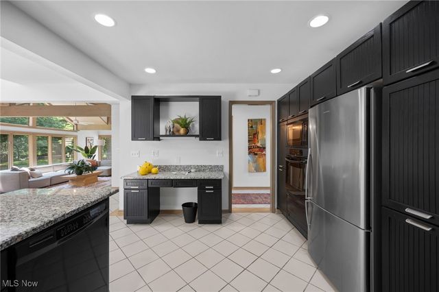 32560 Wintergreen Drive, Solon, OH 44139