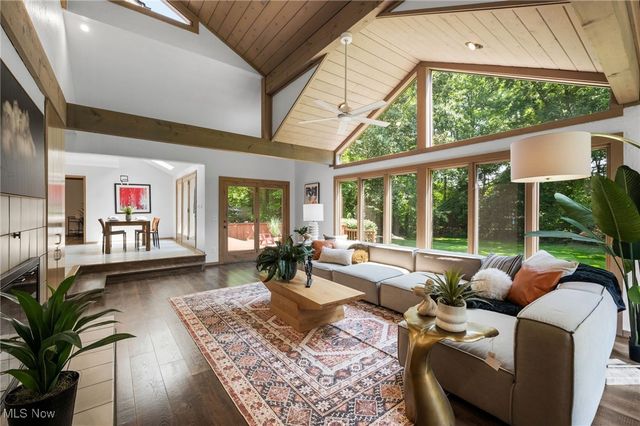 32560 Wintergreen Drive, Solon, OH 44139