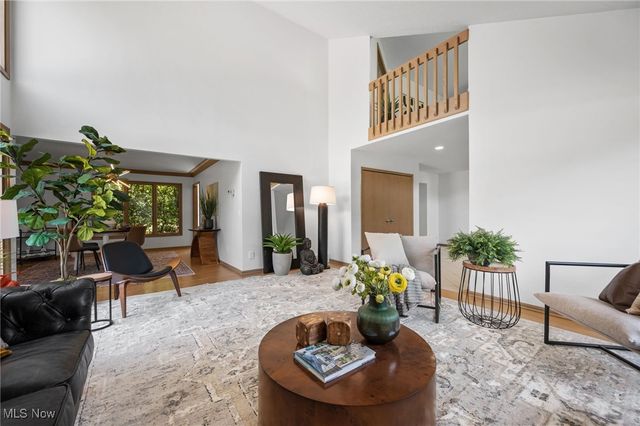 32560 Wintergreen Drive, Solon, OH 44139