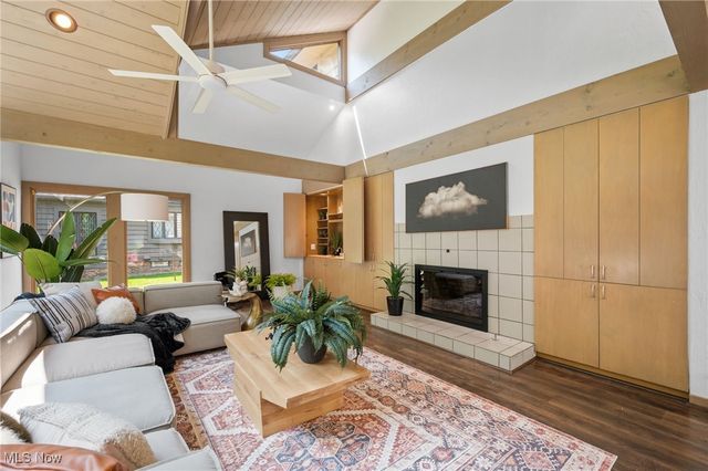 32560 Wintergreen Drive, Solon, OH 44139