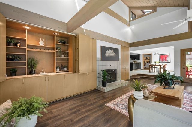 32560 Wintergreen Drive, Solon, OH 44139